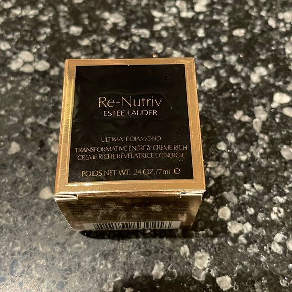 Estée Lauder Re-Nutriv Ultimate Diamond